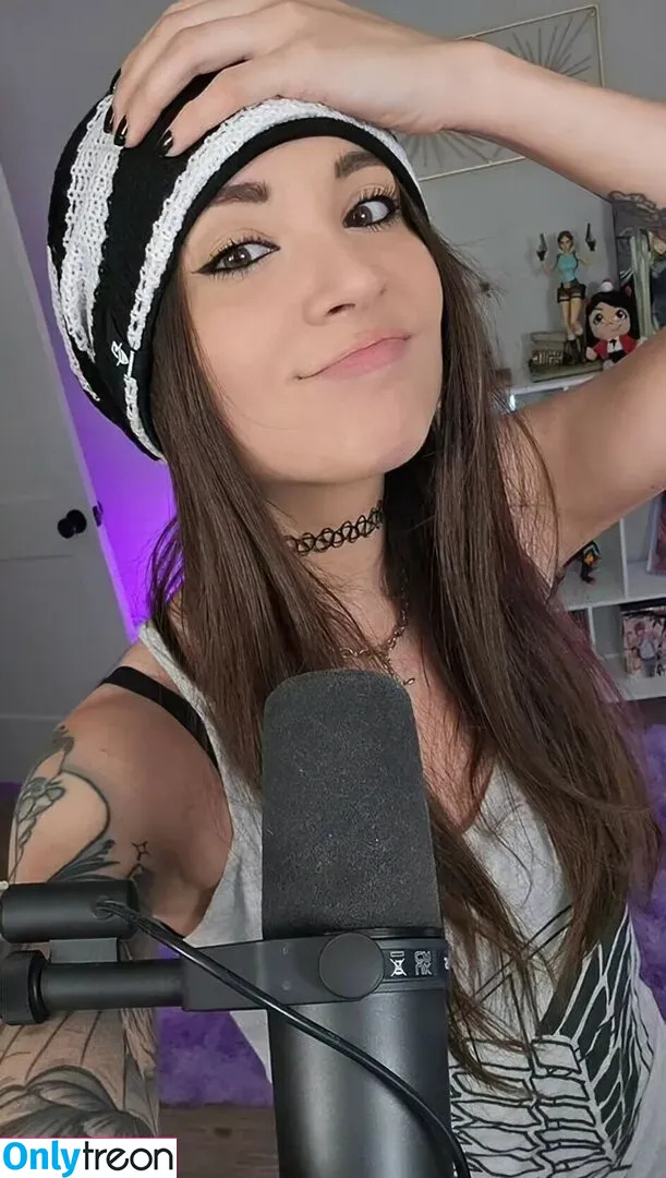 MelonieMac nude photo #0091 (MelonieMac)