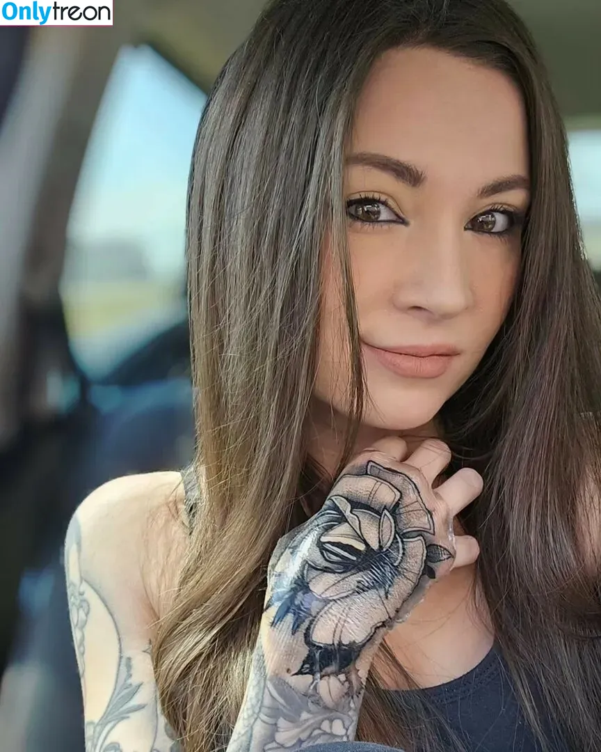 MelonieMac nude photo #0096 (MelonieMac)