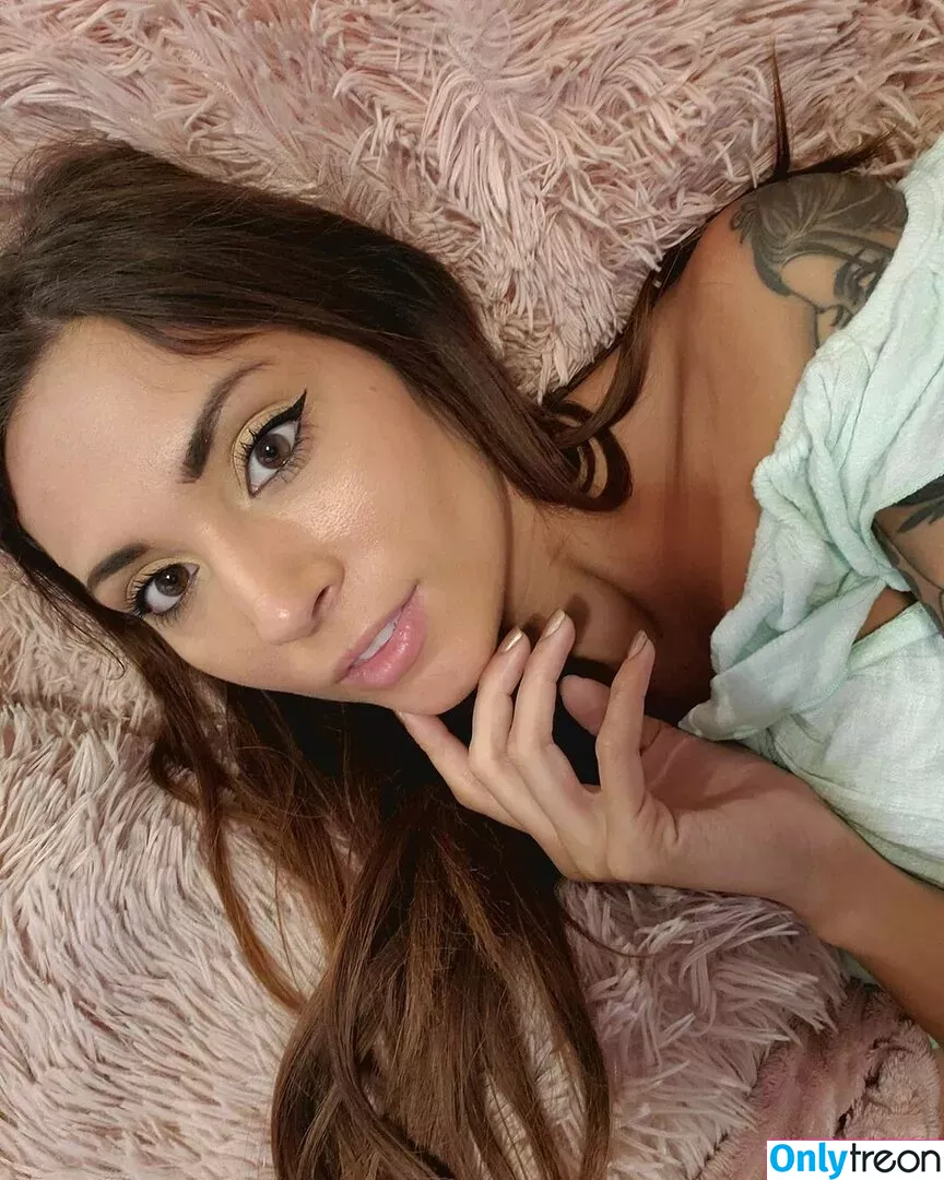 MelonieMac nude photo #0219 (MelonieMac)