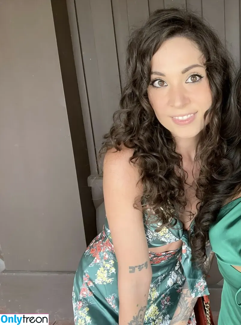 MelonieMac nude photo #0433 (MelonieMac)