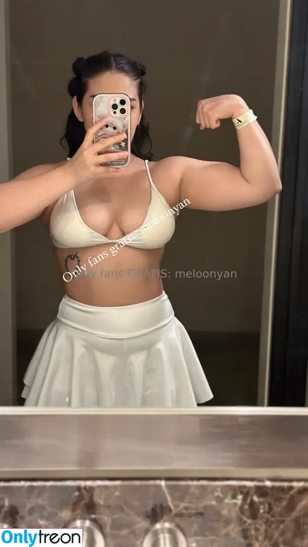 meloonyan nude photo #0002 (meloonyan)