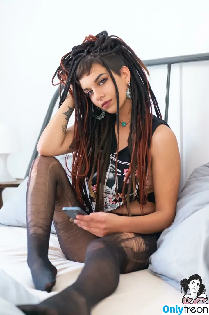 Memole nude photo #0041 (Memole)