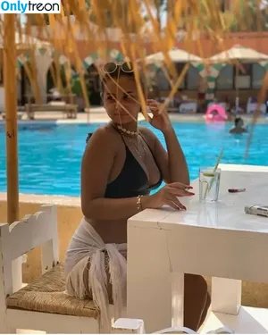 Menna Arafa / mennarafaofficial nude photo #0049