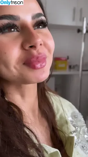 Menna Arafa / mennarafaofficial nude photo #0052