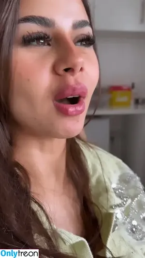 Menna Arafa / mennarafaofficial nude photo #0058
