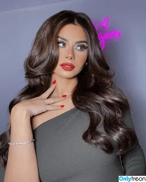 Menna Arafa / mennarafaofficial nude photo #0070
