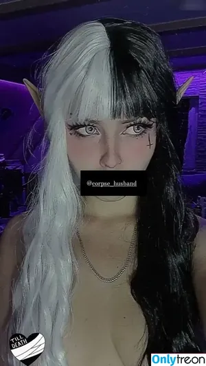Meowiieh nude photo #0050