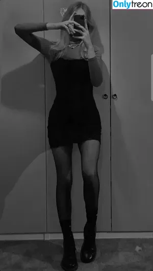 Merleperle / merlewlr nude photo #0009