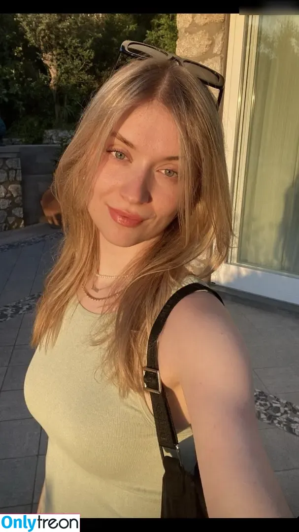 Merleperle nude photo #0015 (merlewlr)