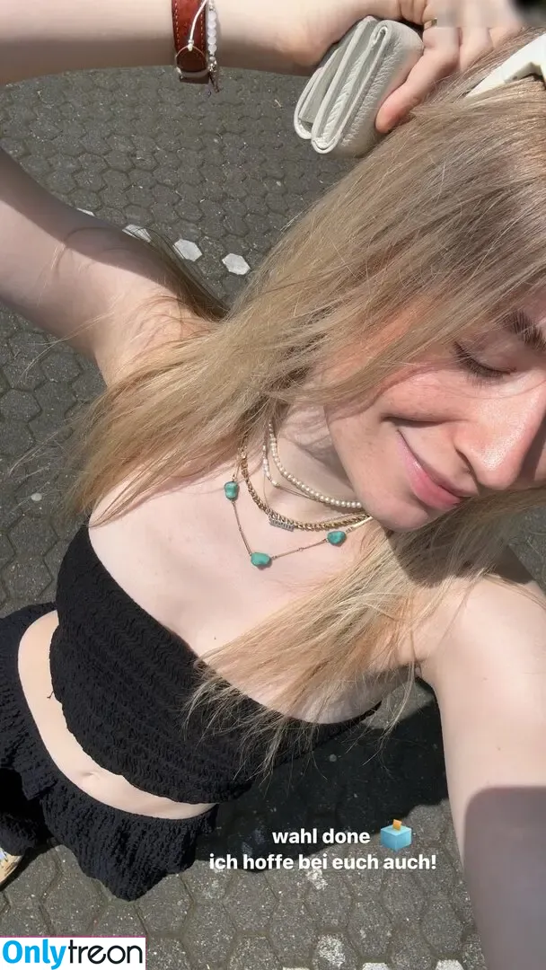 Merleperle nude photo #0054 (merlewlr)