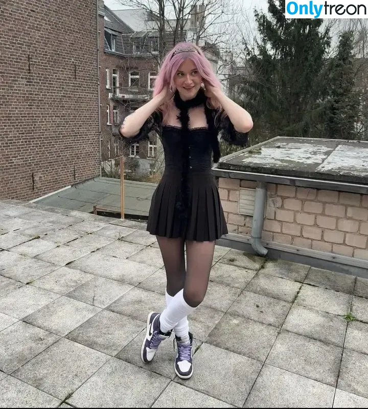 Merleperle nude photo #0112 (merlewlr)