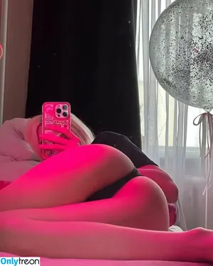 MerliPlays nude photo #0063
