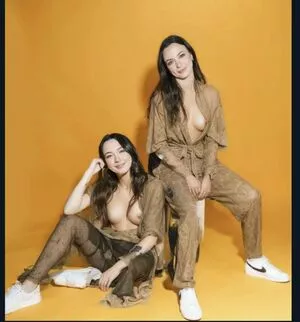 Merrell Twins / MerrellTwins nude photo #0157