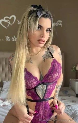 merry_encyy / amyymarie118 nude photo #0205