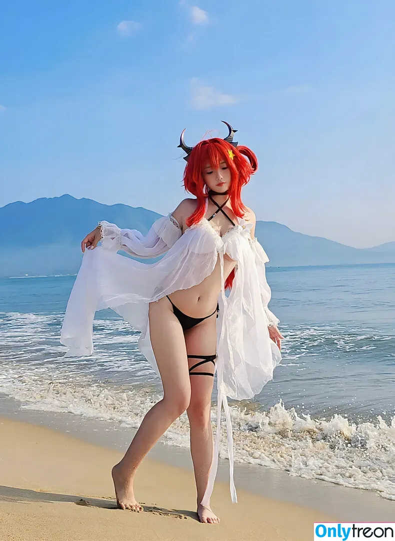 Messie Huang голая photo #0036 (Messie 黄 Cosplay / messiecosplay)