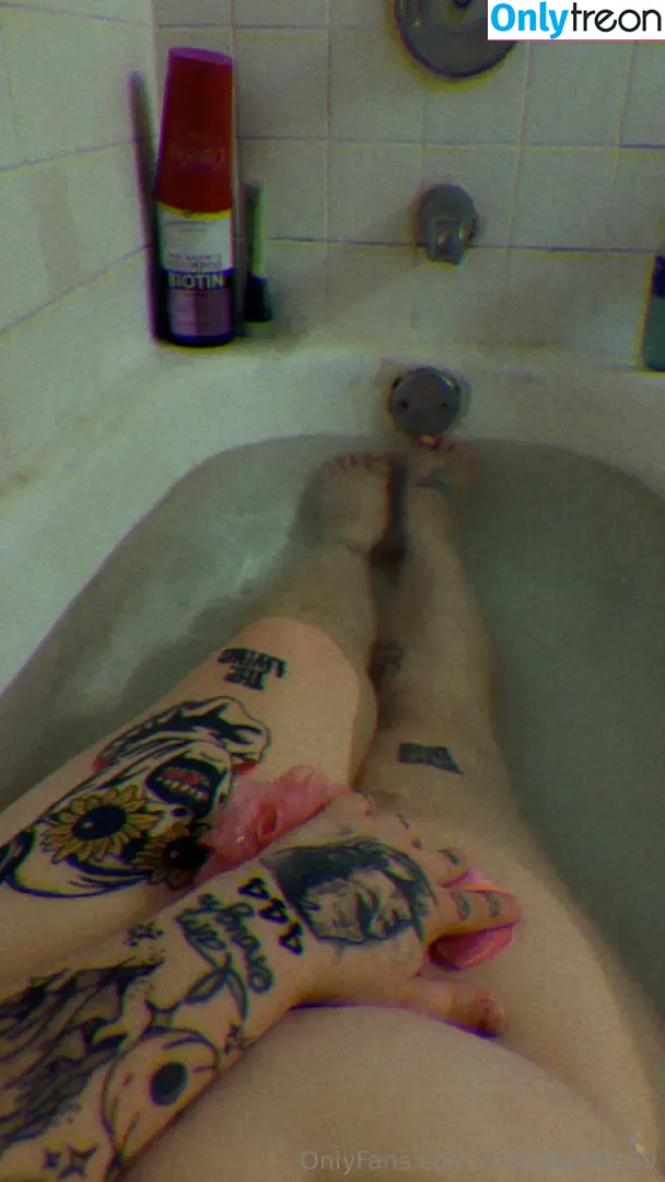 metalbarbie69 голая photo #0007 (metalbarbie69)