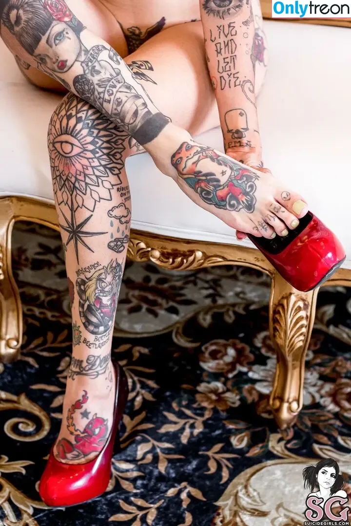 metalflake nude photo #0065 (Maciel)