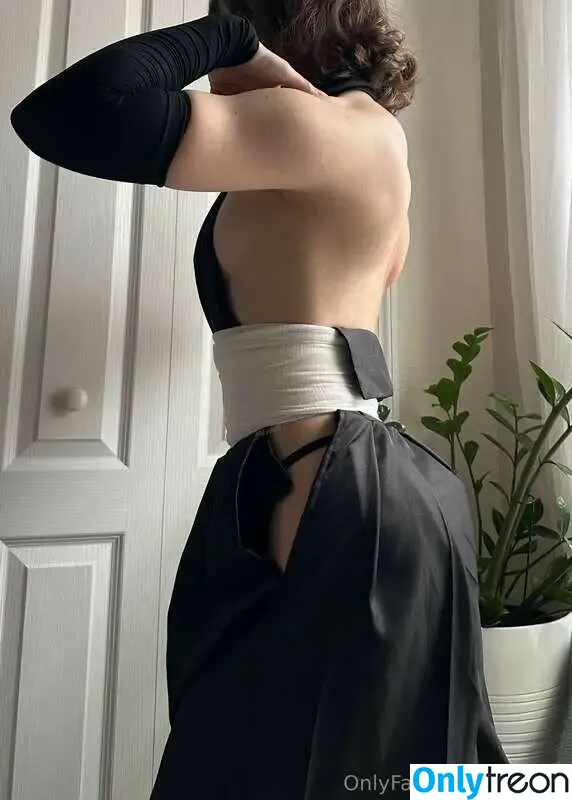 Mewnii nude photo #0219 (Mewwnii)