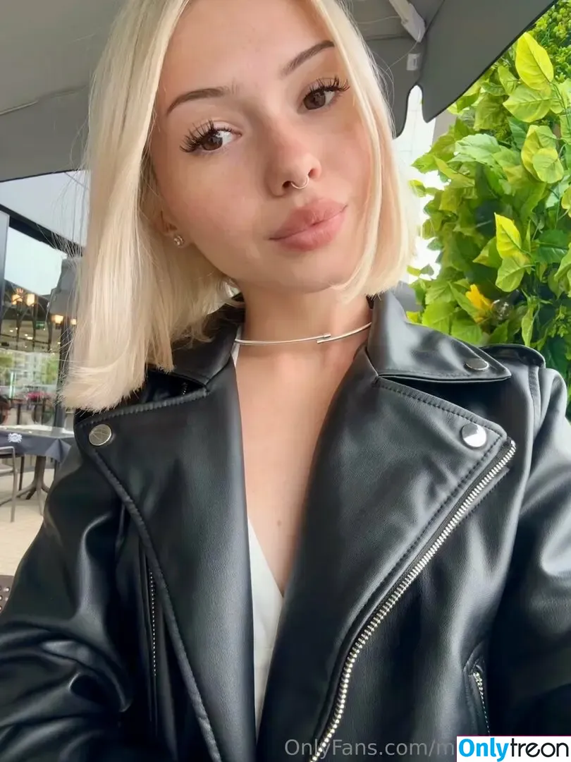 Mia_bluebird nude photo #0337 (clarathestudent / miabluebird)