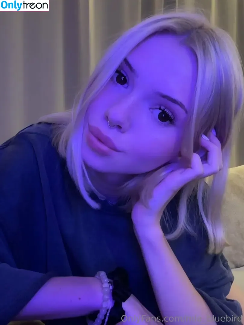 Mia_bluebird nude photo #0343 (clarathestudent / miabluebird)