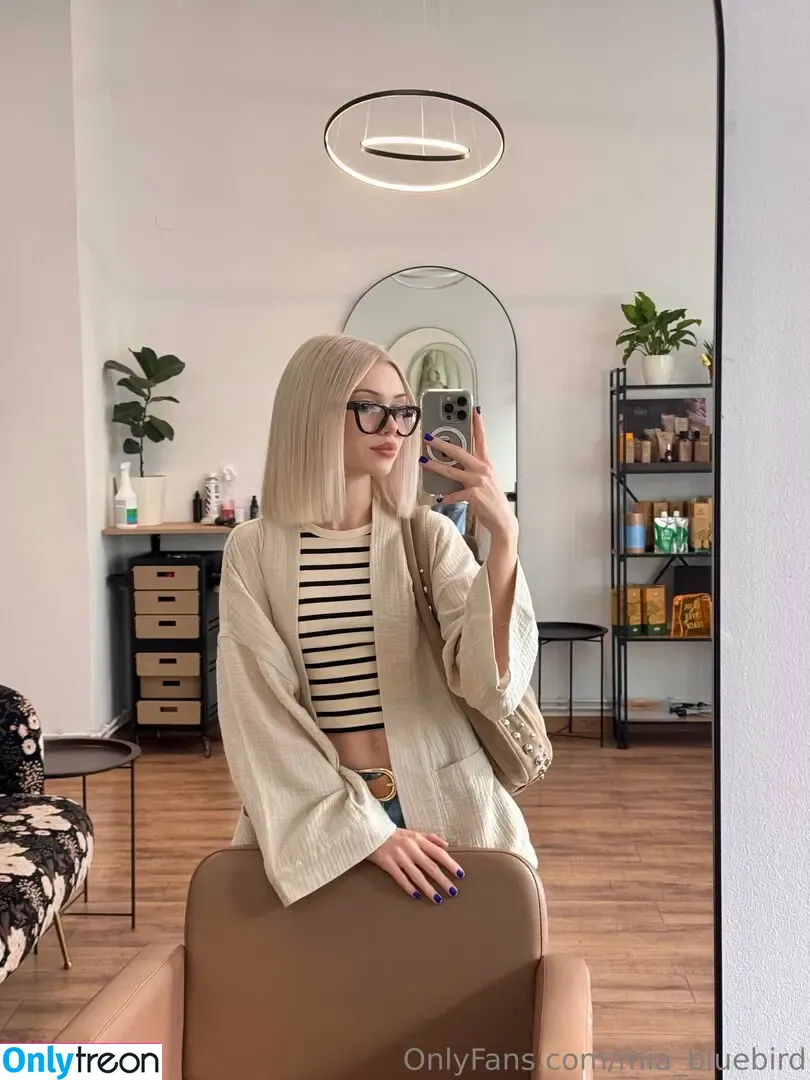 Mia_bluebird голая photo #0366 (clarathestudent / miabluebird)