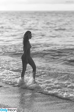 Mia C. Bell / Mia Larelle / miacbell / mialarelle nude photo #0100