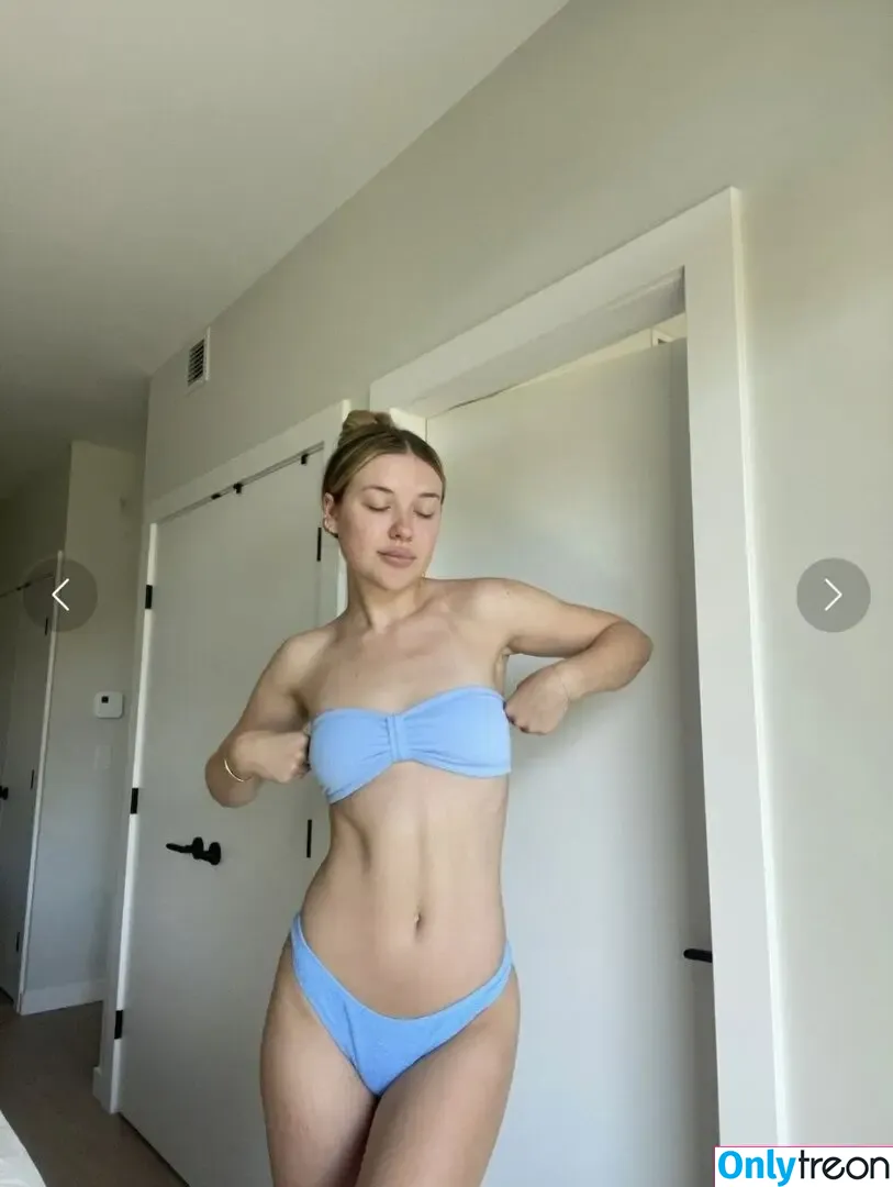 Mia Fryer nude photo #0038 (miafryerr)
