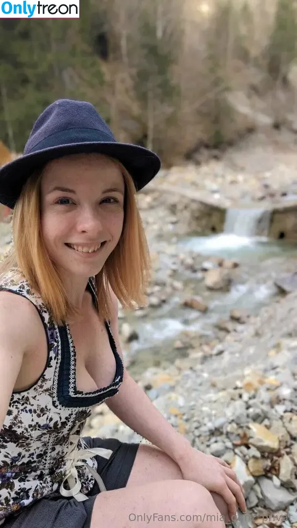 mia_ganz_privat nude photo #0002 (miag_priv)