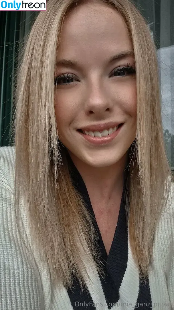 mia_ganz_privat nude photo #0081 (miag_priv)