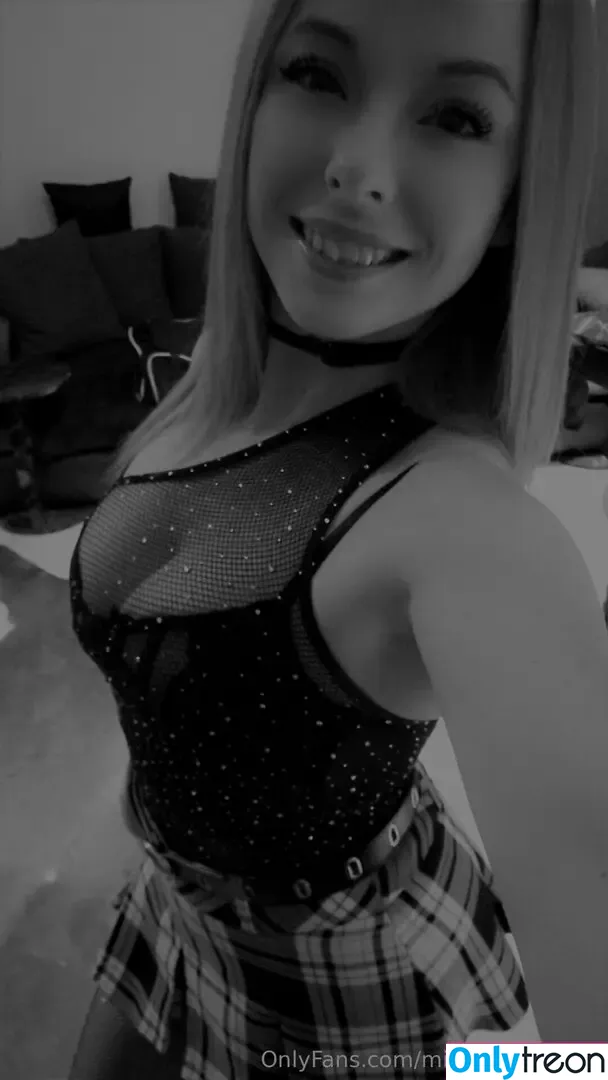 mia_ganz_privat nude photo #0083 (miag_priv)