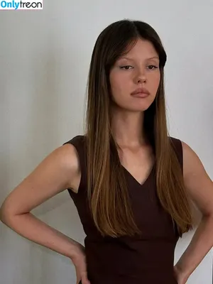 Mia Goth / goth.mia / officalmiagoth nude photo #0245