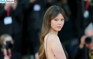 Mia Goth / goth.mia / officalmiagoth nude photo #0262