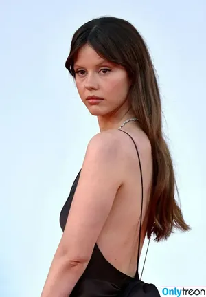 Mia Goth / goth.mia / officalmiagoth nude photo #0286