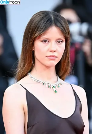 Mia Goth / goth.mia / officalmiagoth nude photo #0288