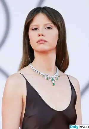 Mia Goth / goth.mia / officalmiagoth nude photo #0291
