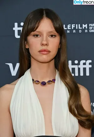 Mia Goth / goth.mia / officalmiagoth nude photo #0309