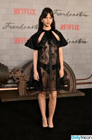 Mia Goth / goth.mia / officalmiagoth nude photo #0349