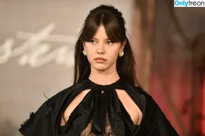 Mia Goth / goth.mia / officalmiagoth nude photo #0355