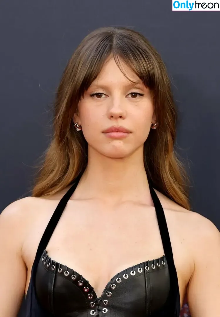 Mia Goth голая photo #0143 (goth.mia / officalmiagoth)