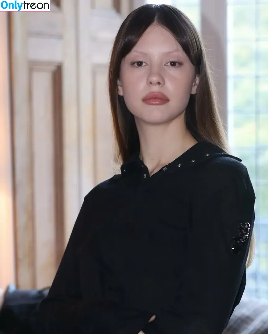 Mia Goth nude photo #0173 (goth.mia / officalmiagoth)