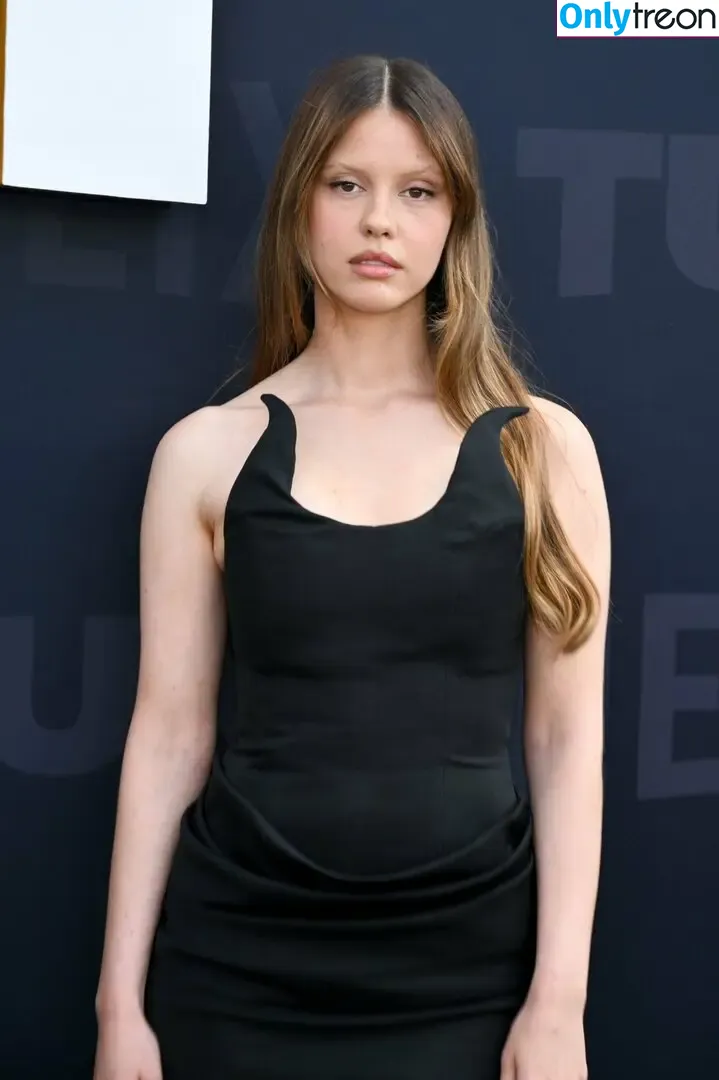 Mia Goth nude photo #0207 (officalmiagoth)