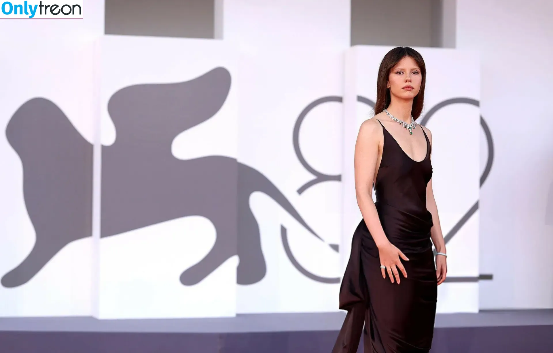 Mia Goth голая photo #0267 (goth.mia / officalmiagoth)