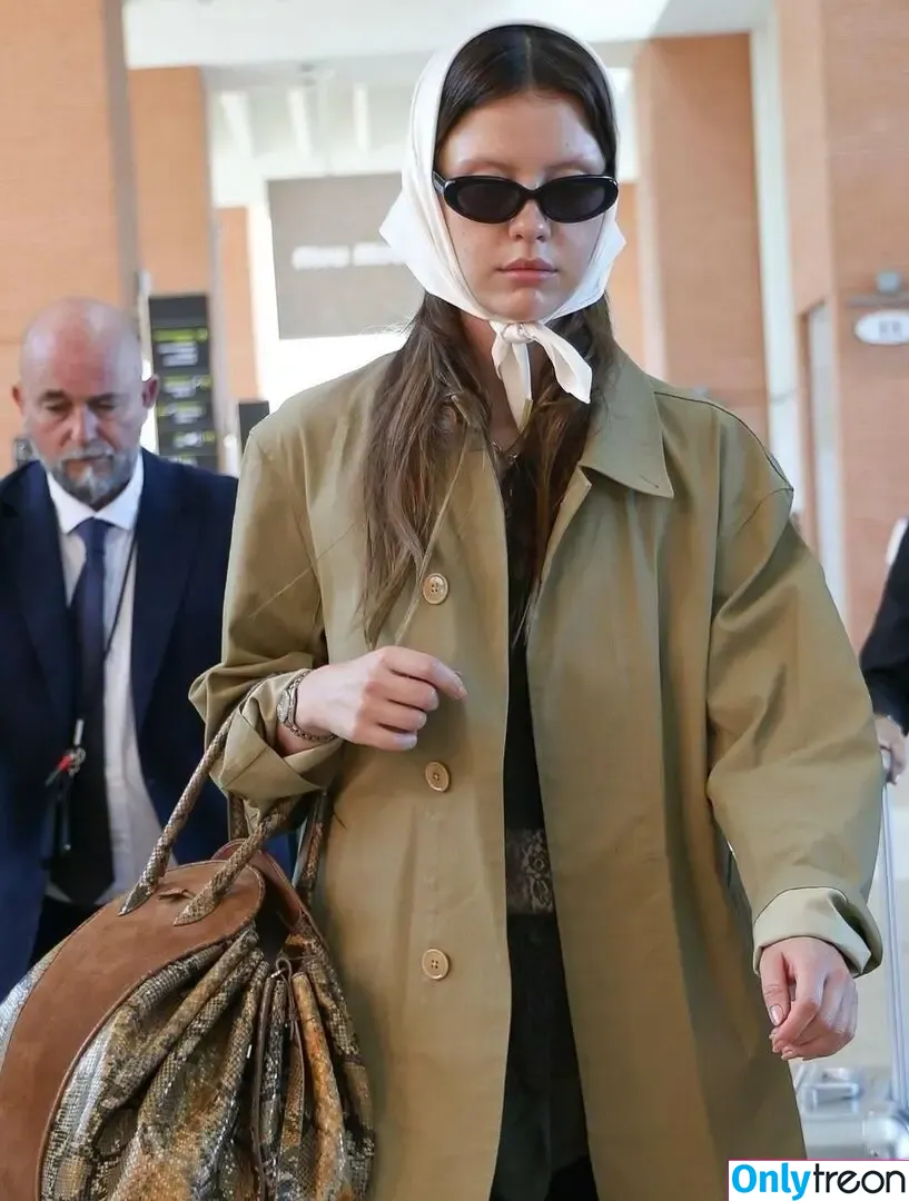 Mia Goth nude photo #0297 (goth.mia / officalmiagoth)