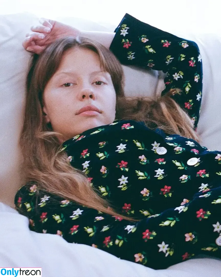 Mia Goth голая photo #0304 (goth.mia / officalmiagoth)