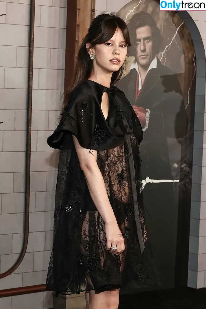 Mia Goth голая photo #0350 (goth.mia / officalmiagoth)