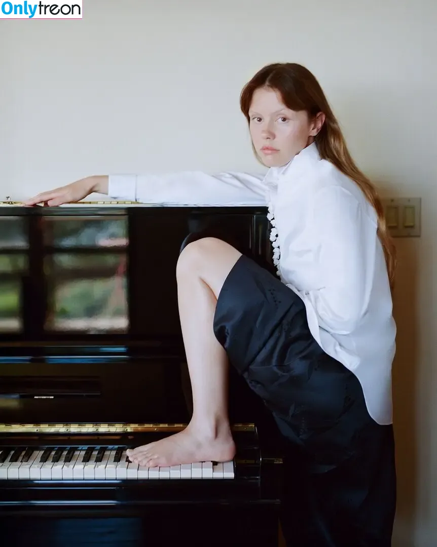 Mia Goth голая photo #0380 (goth.mia / officalmiagoth)