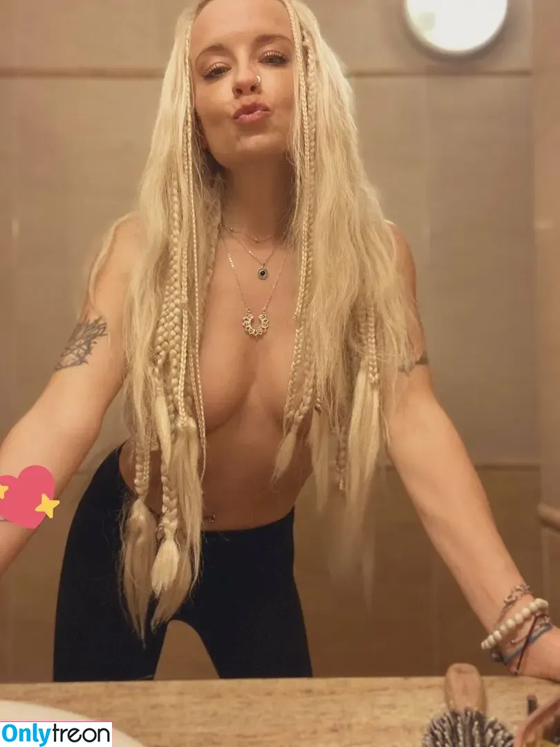 Mia Julia VIP nude photo #0046 (Mia_Julia_Vip / mia_julia_brueckner_offiziell)