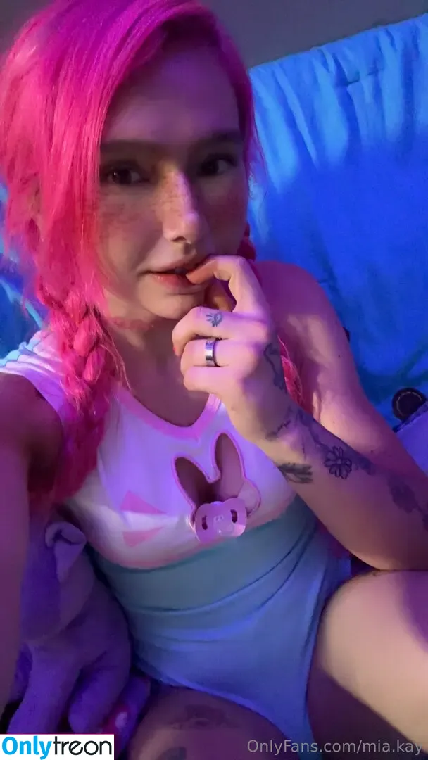 Mia Kay nude photo #0564 (mia.kay / miakay_thebrat)