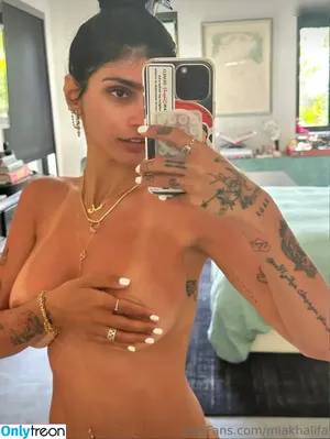 Mia Khalifa / miakhalifa nude photo #0095