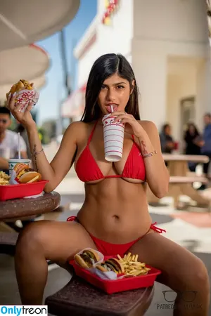 Mia Khalifa / miakhalifa nude photo #0159